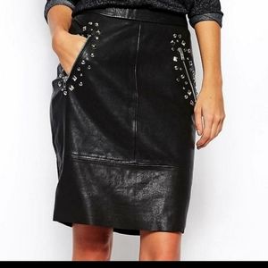 Leather skirt